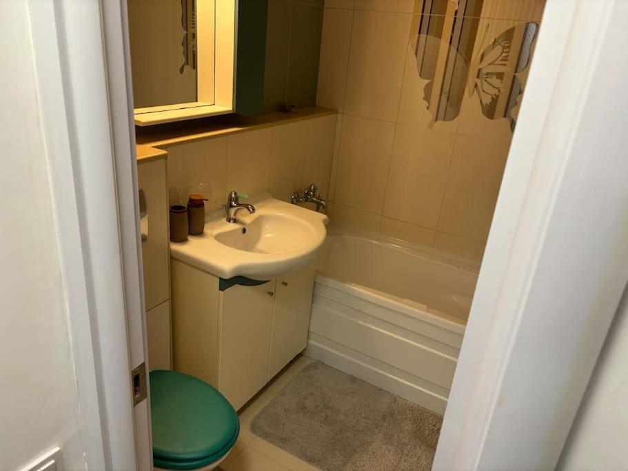 3 Camere Decomandat Bucharest Luaran gambar