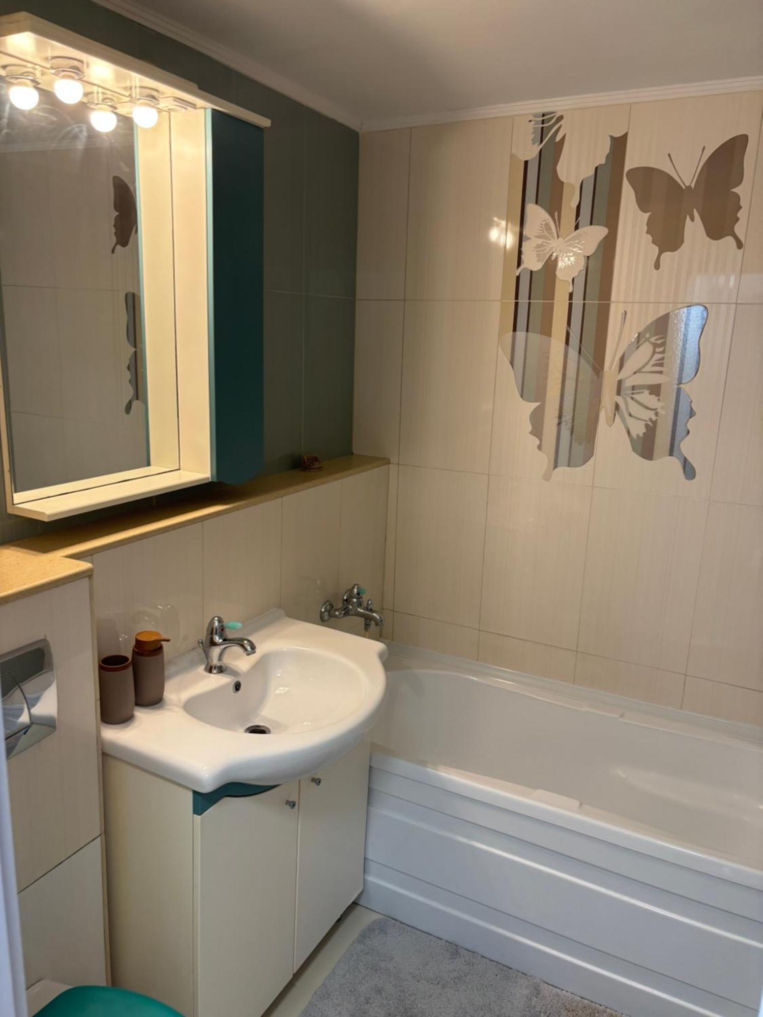 3 Camere Decomandat Bucharest Luaran gambar